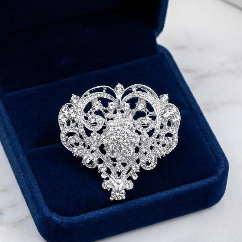 Embroidery Kaftan - Elegant Heart Shape Brooch Shining Rhinestones