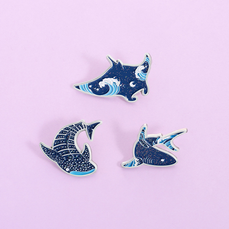 Embroidery Whale - Cartoon marine creatures Enamel Pins Creative
