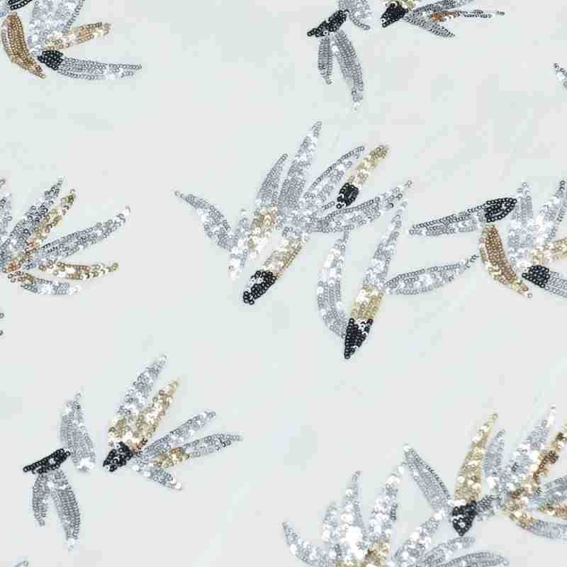 White three-dimensional flower - огляд і ціна Velvet Fabric Embroidery
