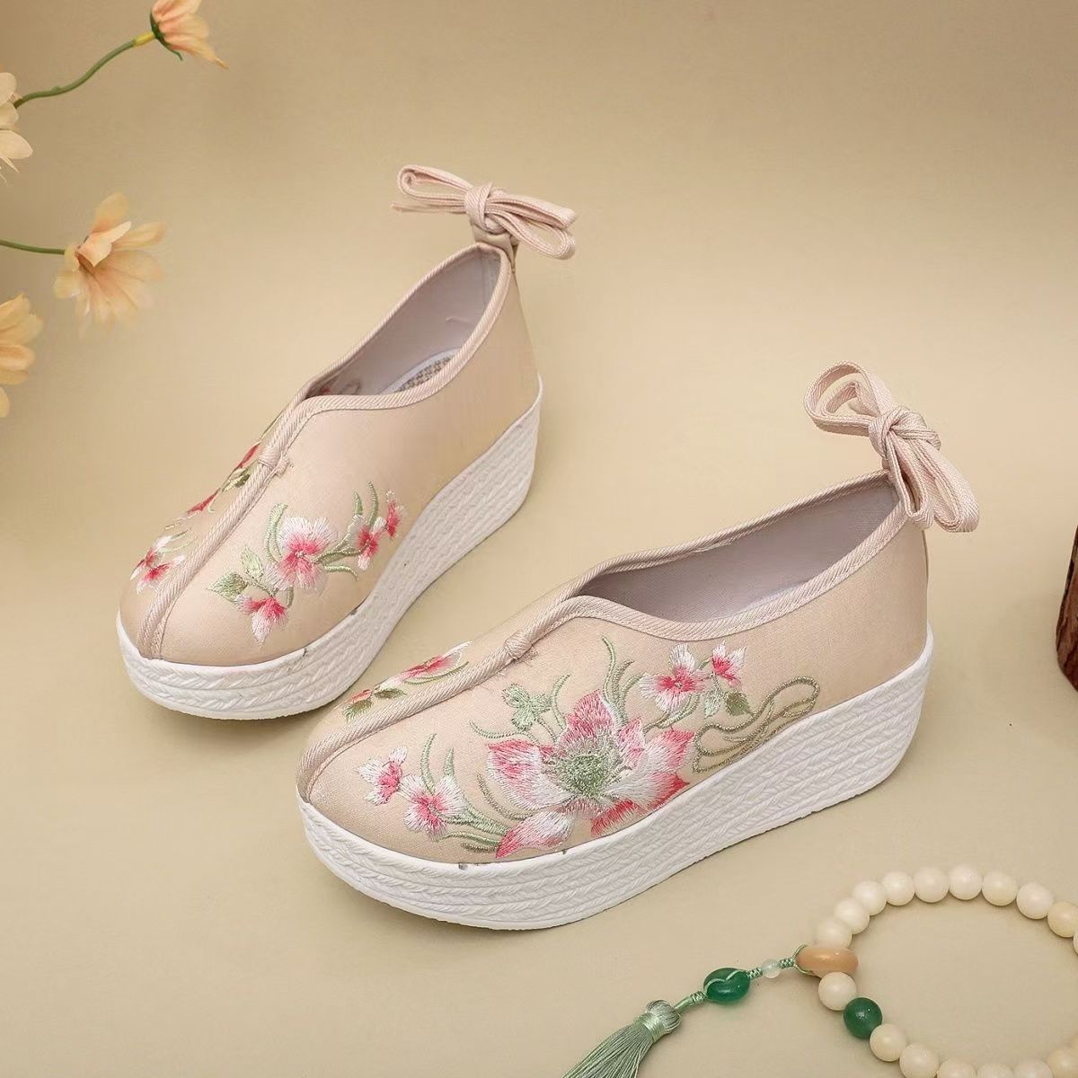 Woman Ethnic Style Wedges Embr - огляд і ціна Embroidery Style