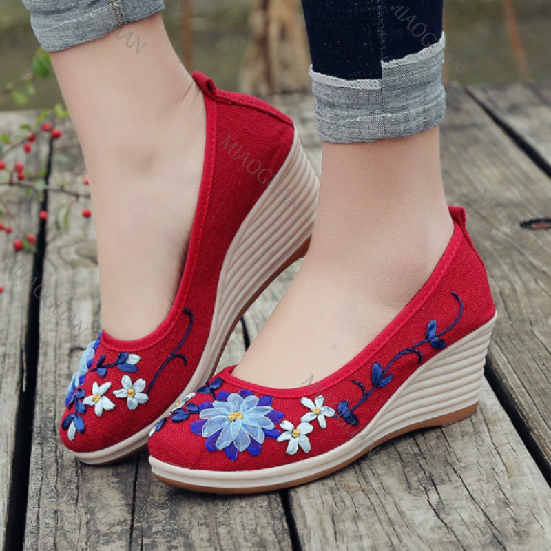 Embroidered Women Comfort Wedg - огляд і ціна Embroidery Canvas